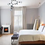 Nest Hotel 4*