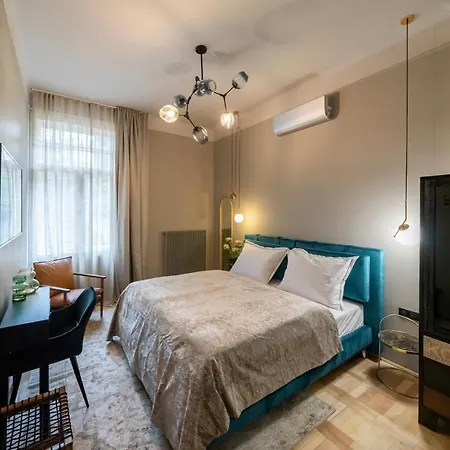Nest Hotel 4*
