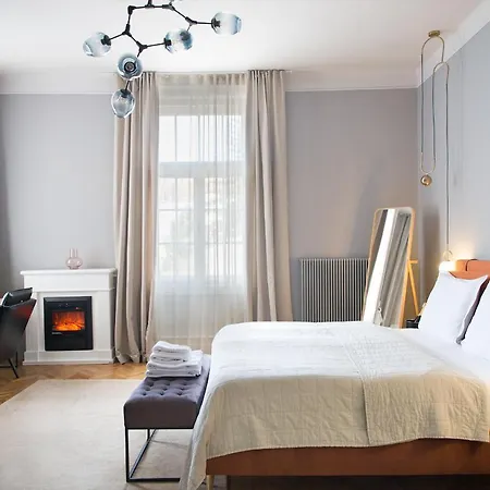 Nest Hotel 4*
