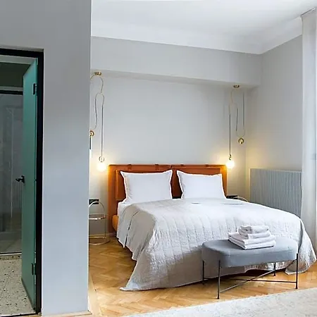 Nest Hotel 4*