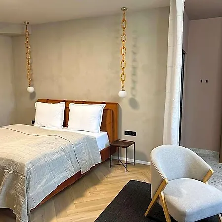 Nest Hotel