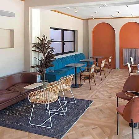 Hotel Nest