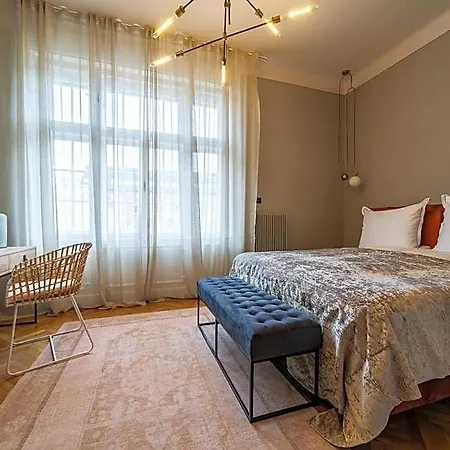 Hotel Nest 4*