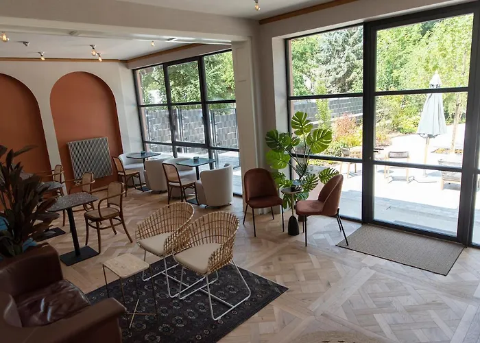 فندق Nest غيور