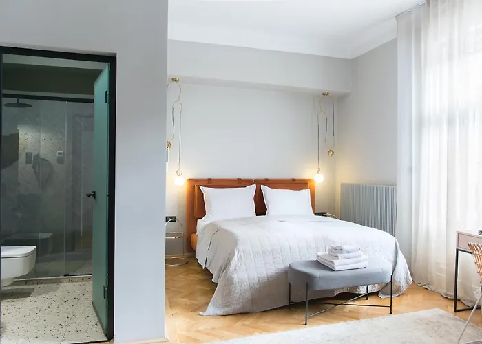 Nest Hotel